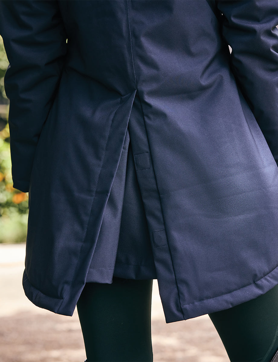 1027643000-NAVY_DB-Everyday-Jacket-Lifestyle-detail2_Image_Null_Hero.jpg