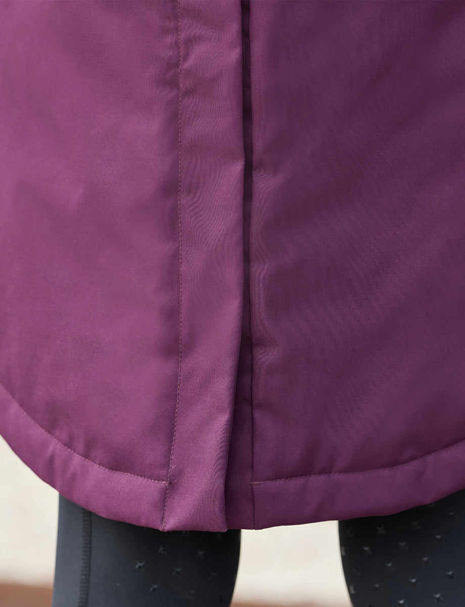 1028865000-PURPLEVIOLET_DB-Everyday-Waterproof-Jacket-Back-Split-Closed-Lifestyle_Image_Null_Hero.jpg